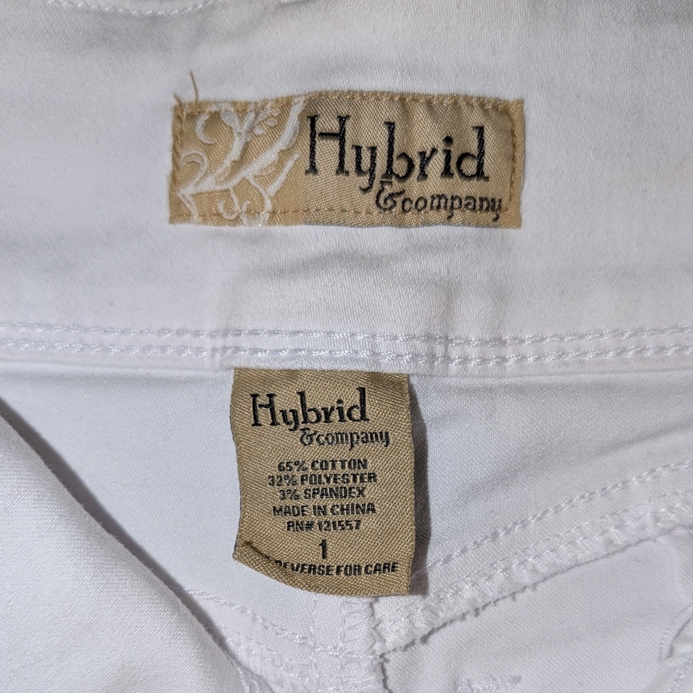 Hybrid & Company Women's Elegant White Ankle Jeans